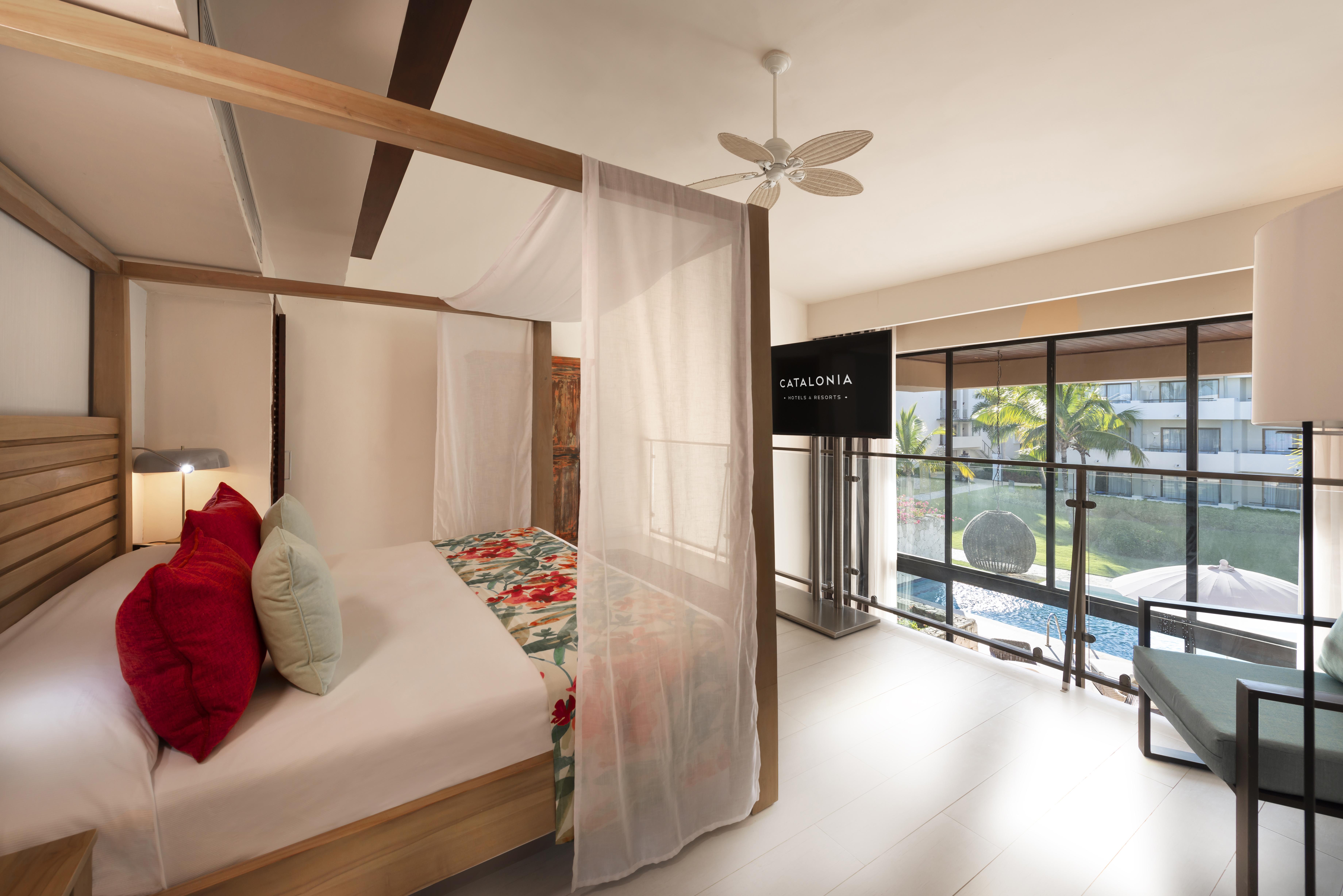 Catalonia Royal Bavaro (Adults Only) Punta Cana Exterior photo A room at the hotel