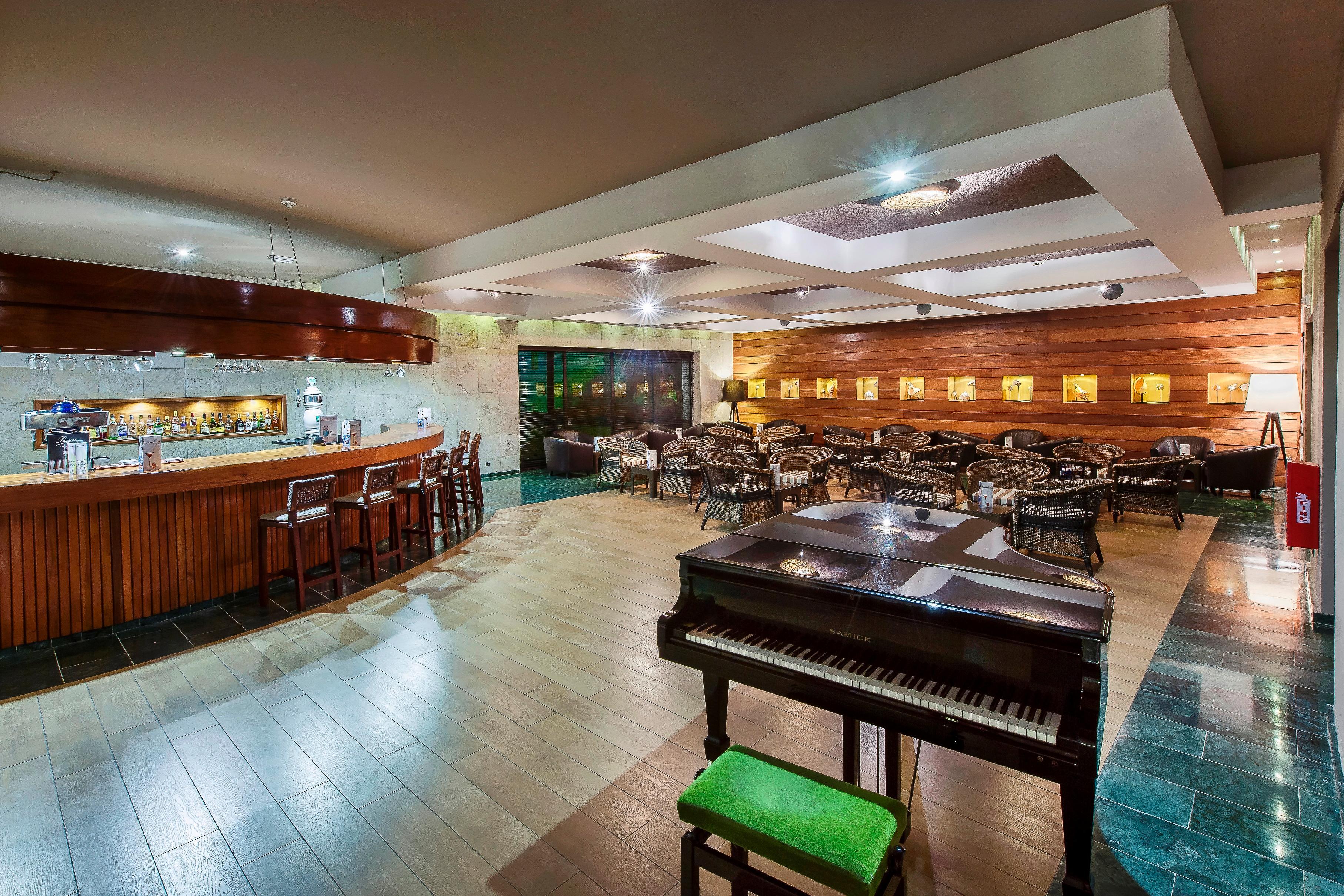 Catalonia Royal Bavaro (Adults Only) Punta Cana Exterior photo The lounge at the airport