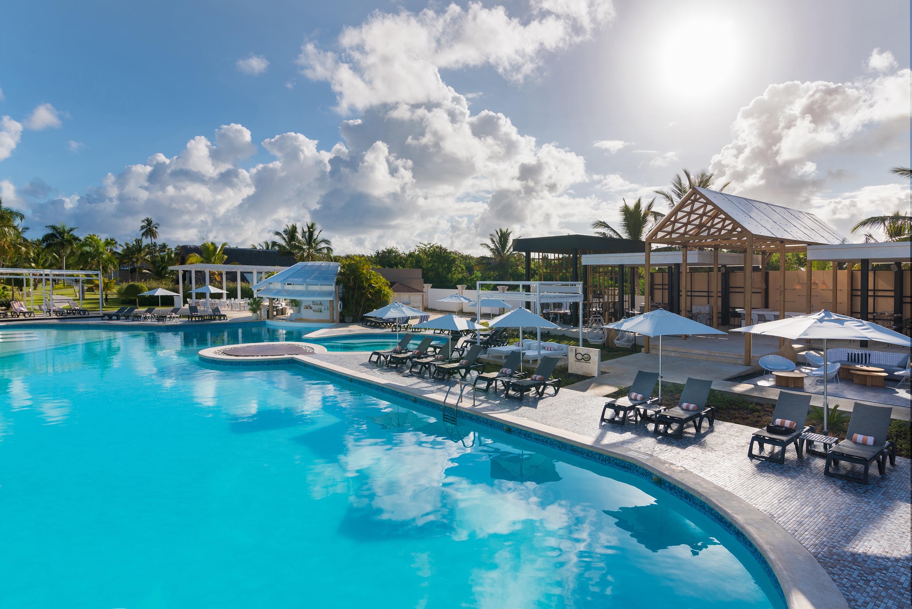 Catalonia Royal Bavaro (Adults Only) Punta Cana Exterior photo The pool at the Hard Rock Hotel & Casino Punta Cana