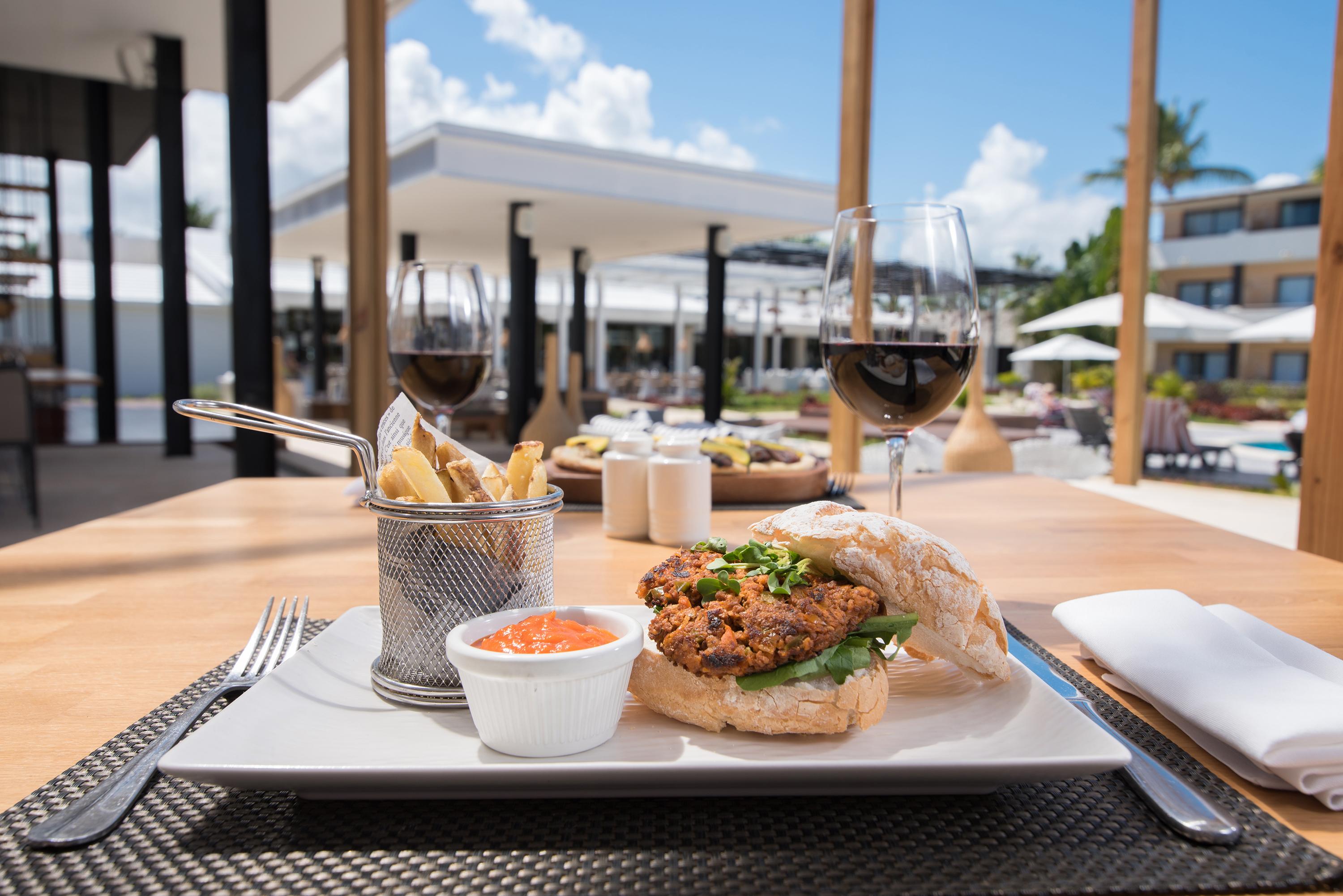 Catalonia Royal Bavaro (Adults Only) Punta Cana Exterior photo A gourmet burger at the resort