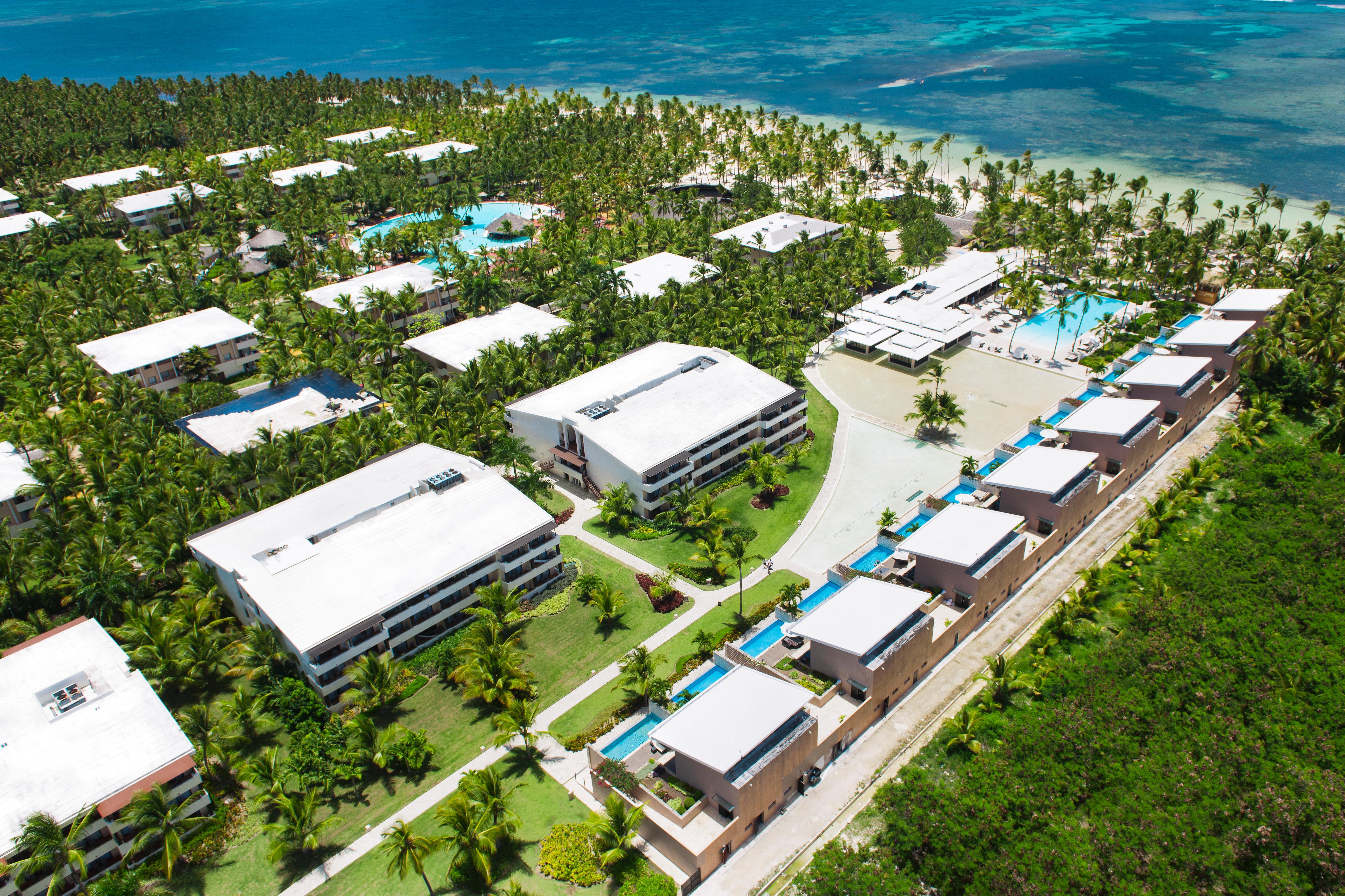Catalonia Royal Bavaro (Adults Only) Punta Cana Exterior photo Aerial view of the resort