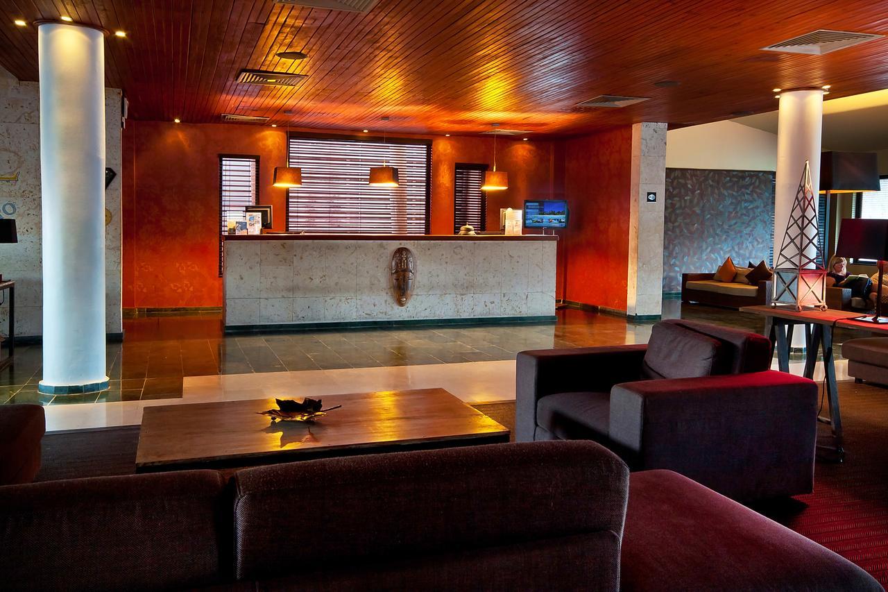 Catalonia Royal Bavaro (Adults Only) Punta Cana Exterior photo The lobby of the hotel
