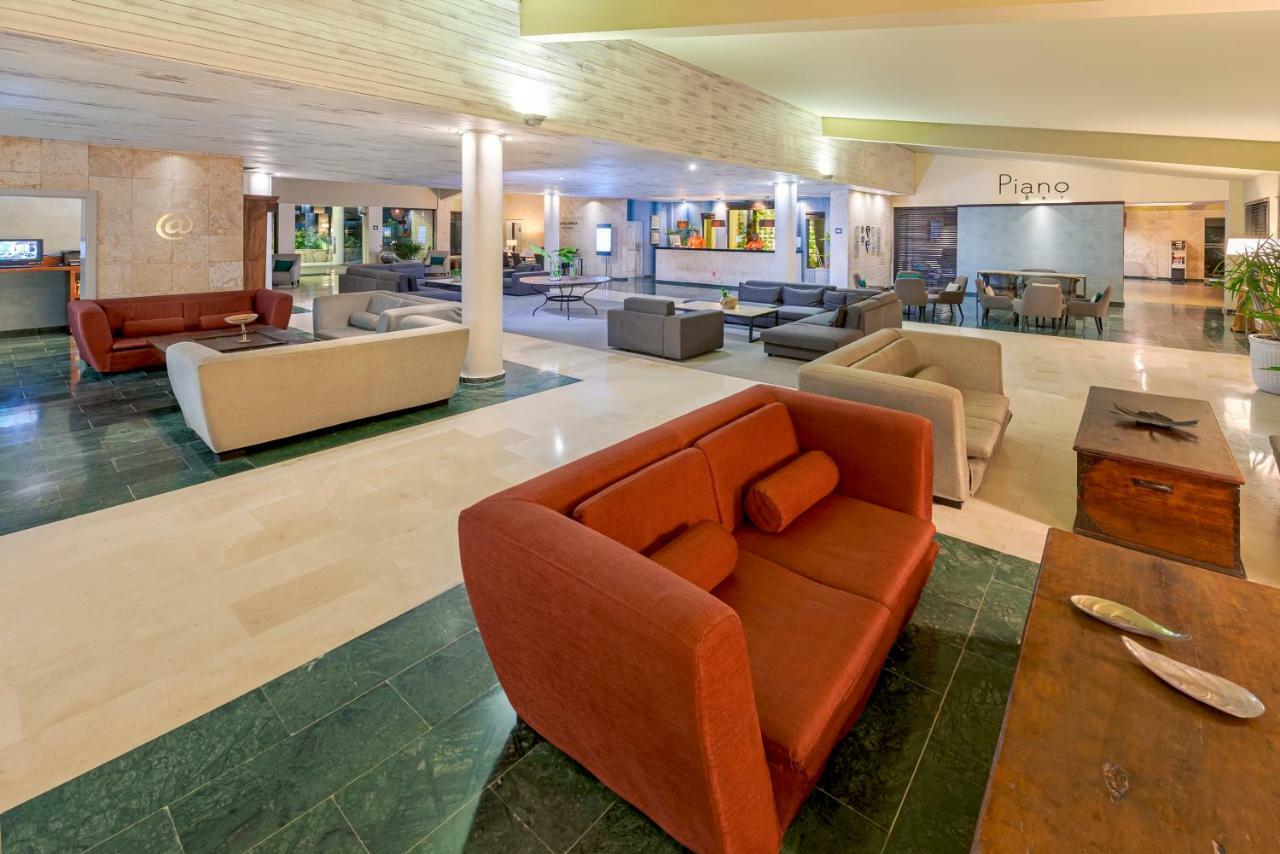 Catalonia Royal Bavaro (Adults Only) Punta Cana Exterior photo Lobby