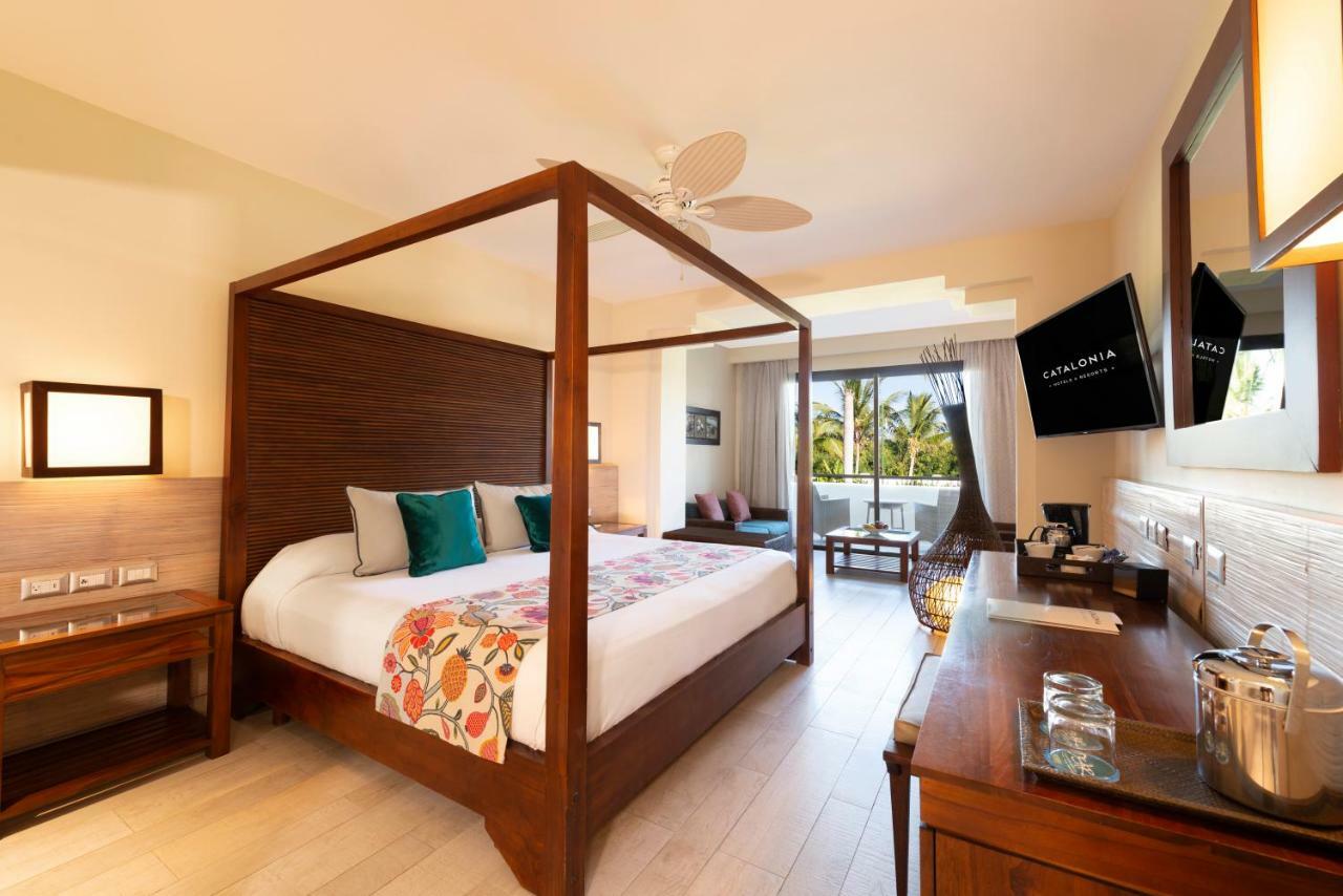 Catalonia Royal Bavaro (Adults Only) Punta Cana Exterior photo Junior Suite